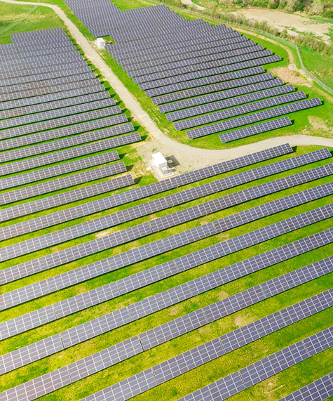 Projeto solar instalado em galpão industrial
